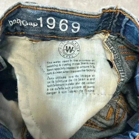 GAP - 2 piece set  - sustainable jeans and top. Size 12 to 18 months - Picture 8 of 9